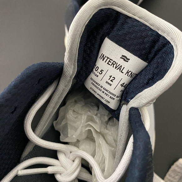 Strike Movement Men's Gray and Black Sneakers - Picture 13 of 16